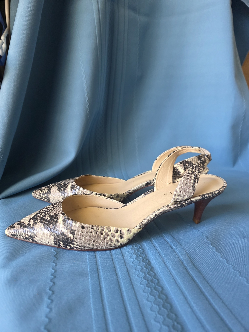Talbots Snakeskin Leather Sole Heels 11B Pointed Toe Sling Backs Kitten Heel
